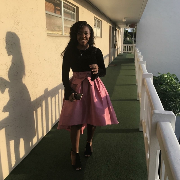 Meet your Posher, Saria - Picture 1 of 1